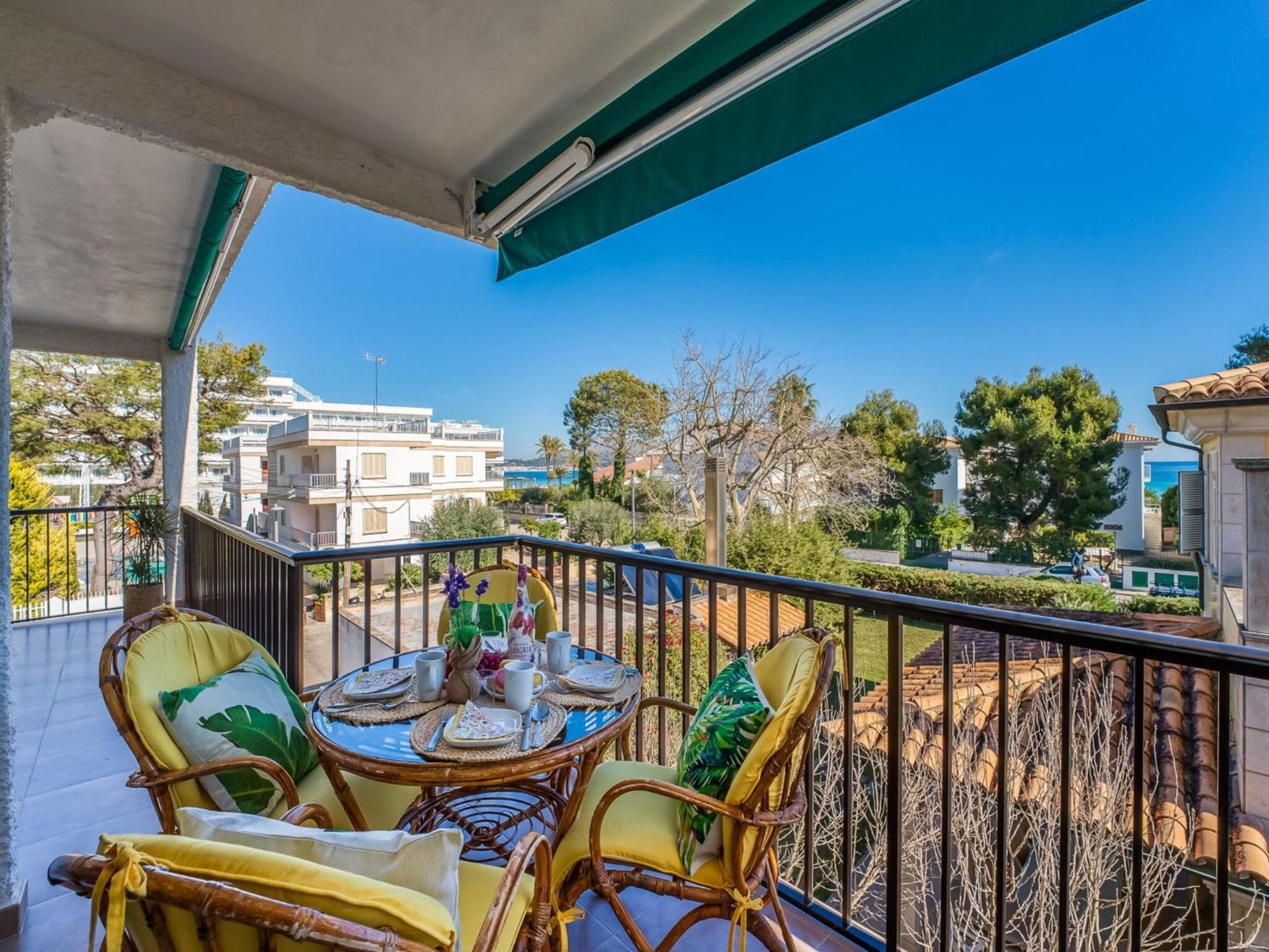 Apartment 2 Bedroom Spacious Apartment, Majorca
