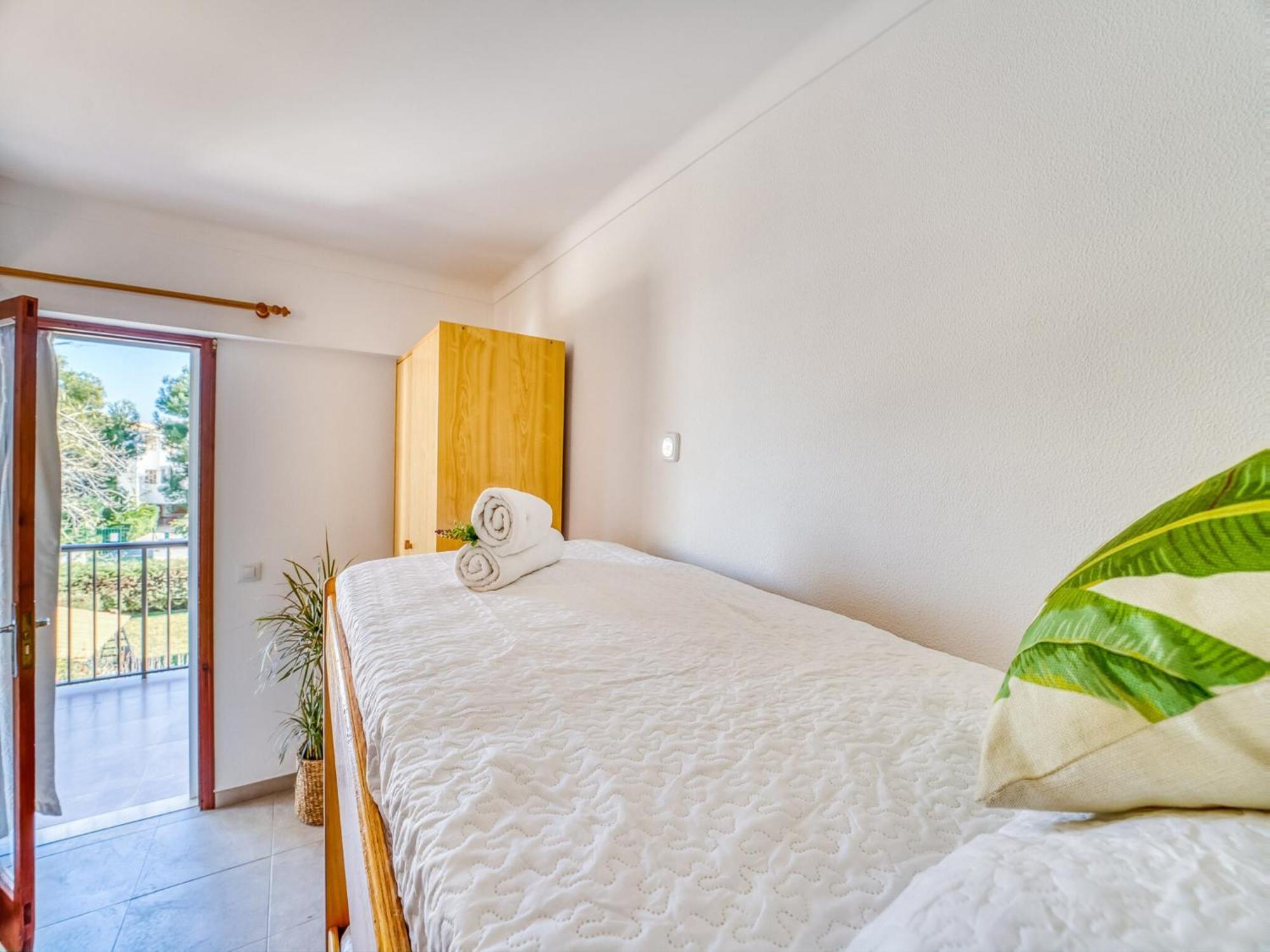 2 Bedroom Spacious Apartment, Majorca Apartment *